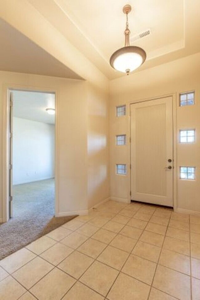 Building Photo - 253 S 260 W