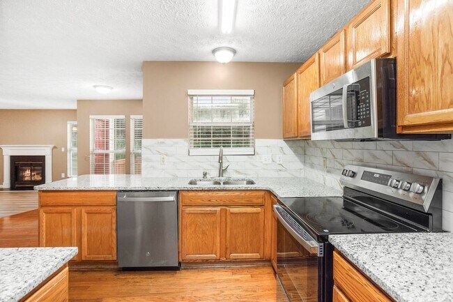 Building Photo - 1604 Overcreek Ct