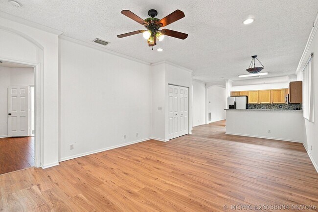 Building Photo - 3717 Pebblebrook Manor