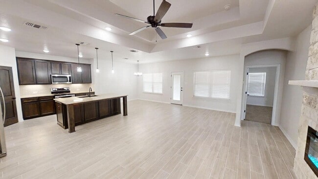 Building Photo - Welcome home to this beautifully designed 4-bedroom, 2.5-bathroom gem!