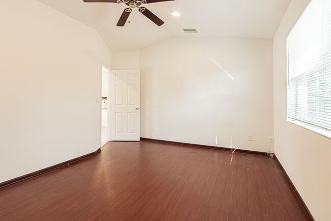 Building Photo - 5-Bed Home With Private Heated Pool & Large Yard - Pet Friendly!