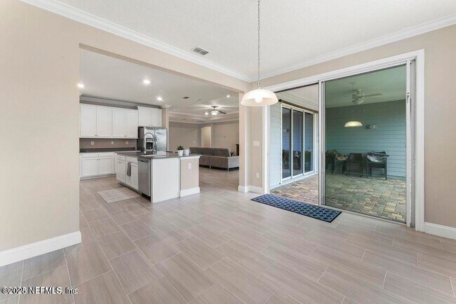 Building Photo - 360 Tintamarre Dr