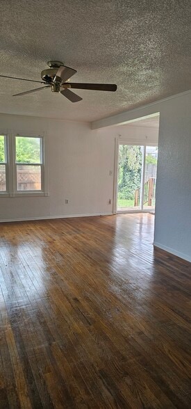 Primary Photo - 1426 Thayer Dr