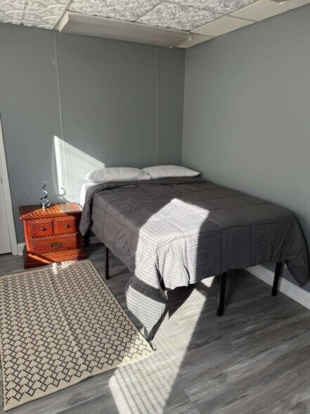 Building Photo - 17604 Virginia Ave