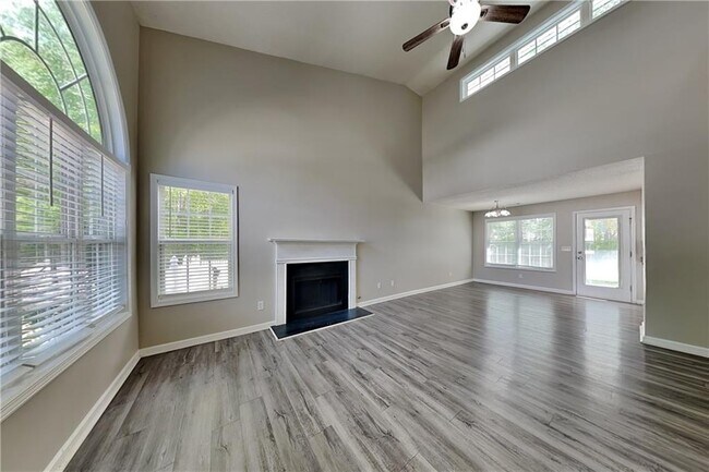 Building Photo - 100 Rosemont Ct