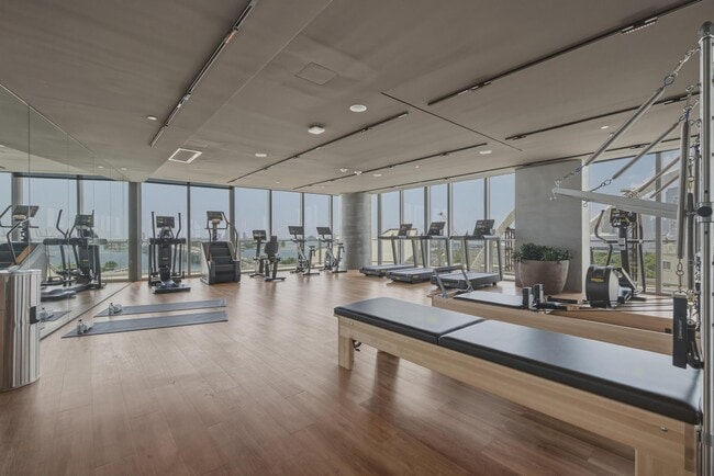 Building Photo - 1400 Biscayne Blvd