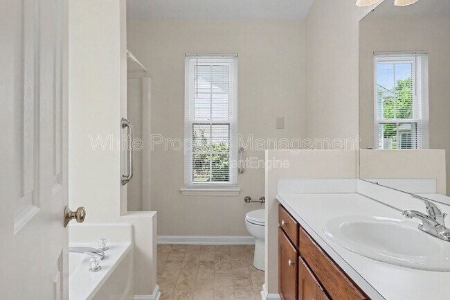 Building Photo - 4609 Falcon Chase Dr SW