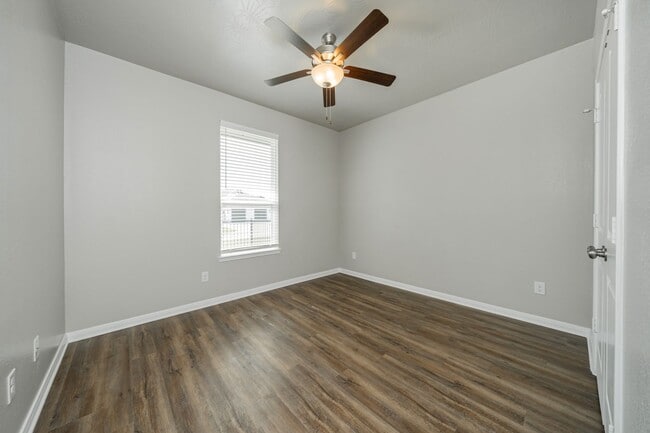 Building Photo - Where Style Meets Comfort: Elevate Your Living Experience