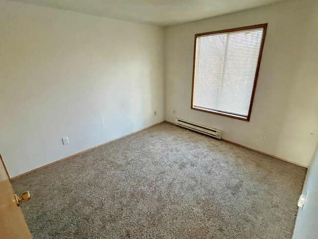 Building Photo - KOVSO01