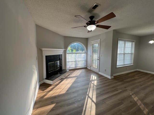 Building Photo - 3614 Morris Farm Dr
