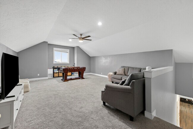 Building Photo - 2110 S Herron Dr