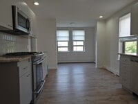 Building Photo - 83 Leyden St