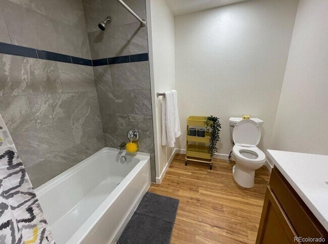 Building Photo - 1391 Carr St