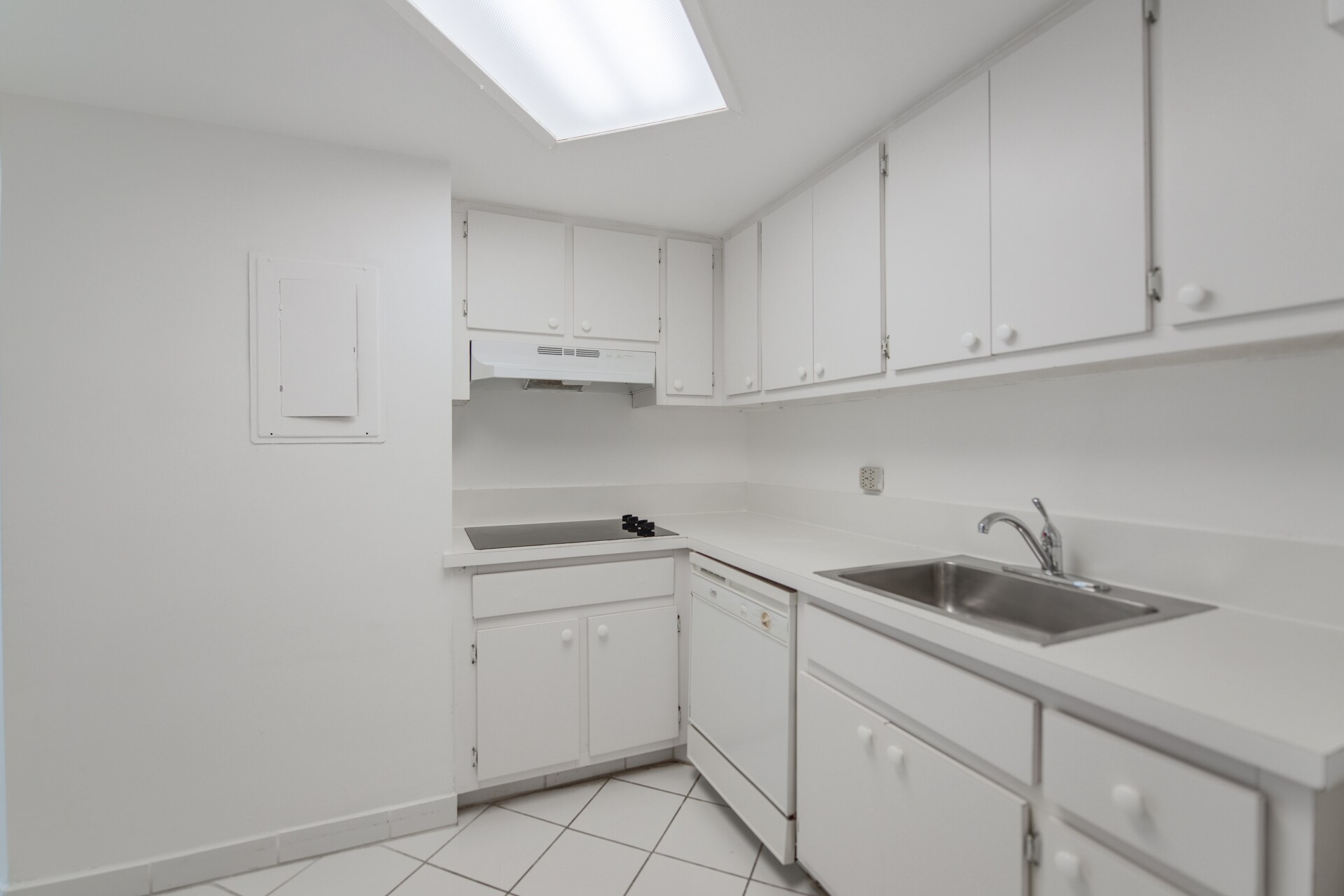 Building Photo - 801 Brickell Bay Dr