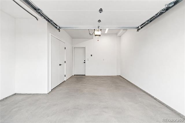 Building Photo - 5256 W 16th Ave