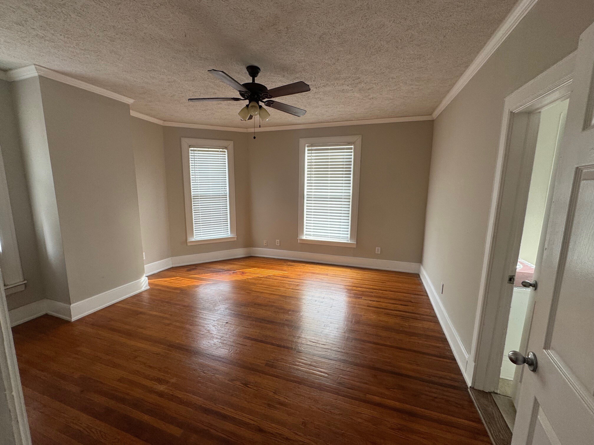 Building Photo - 506 Washington Ave