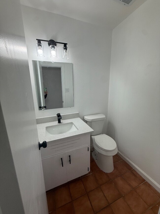 Building Photo - 4617 Cobblestone Ln