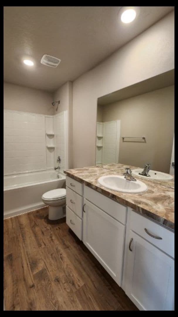 Building Photo - Townhome for Rent!