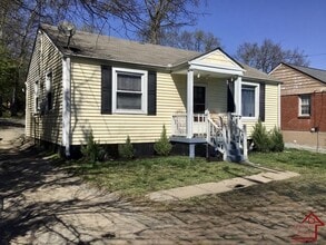 Building Photo - 615 Neelys Bend Rd
