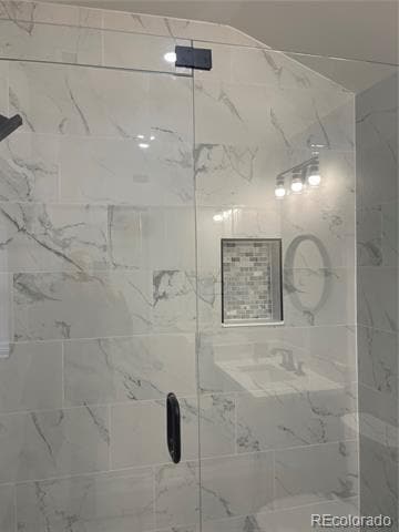 Building Photo - 1143 S Corona St