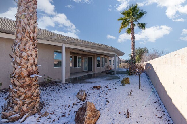 Building Photo - Beautiful Home With Casita in Sun City Anthem