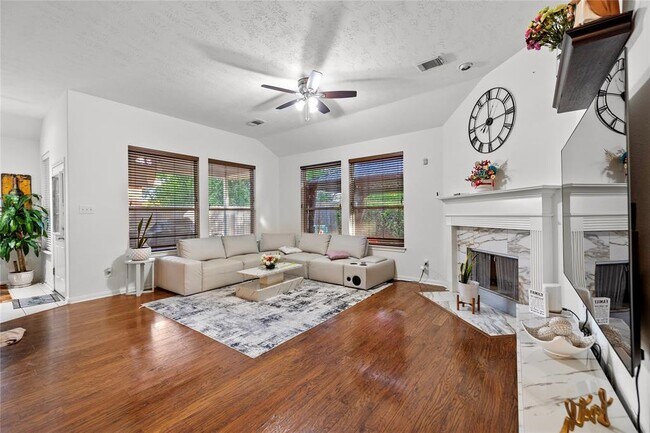 Building Photo - 13610 Braydon Bend Dr