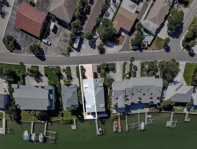 Building Photo - 2509 Bay Blvd