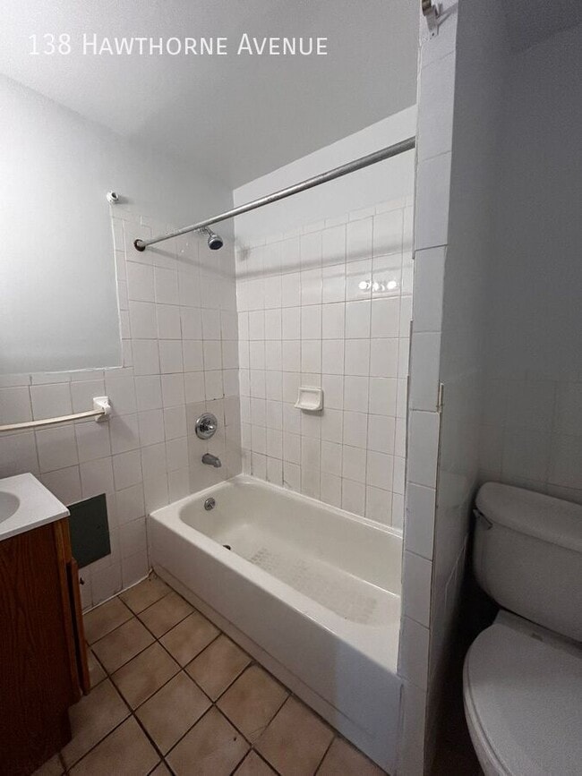 Primary Photo - 138 Hawthorne Ave