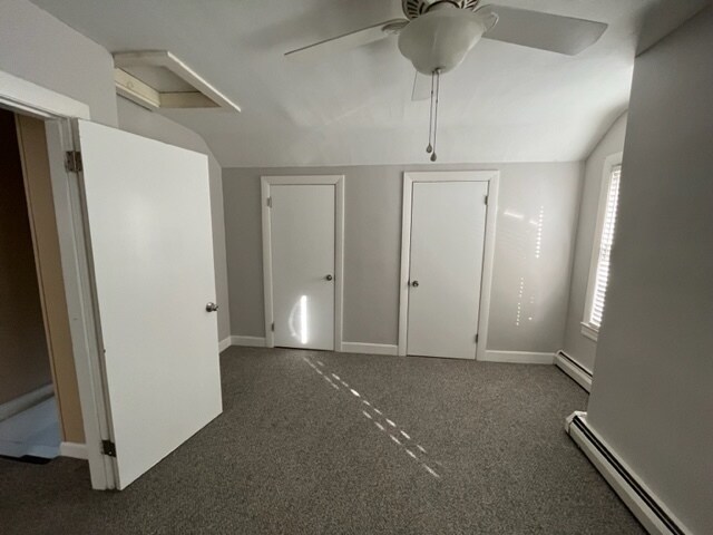 Building Photo - 388 Snell St