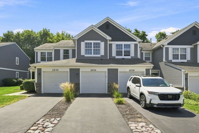 Building Photo - 2532 Oneida Ln