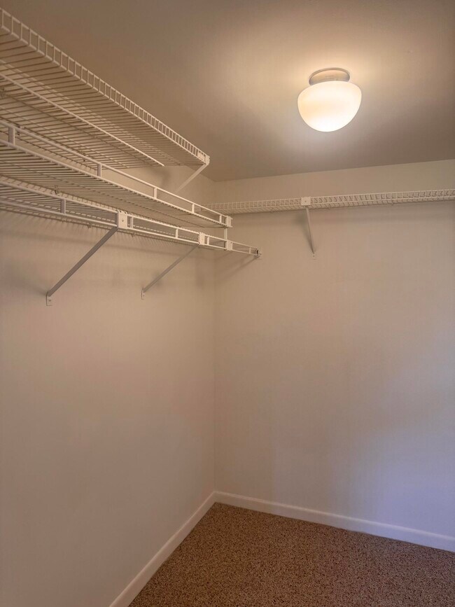 Building Photo - 3178 Via Poinciana