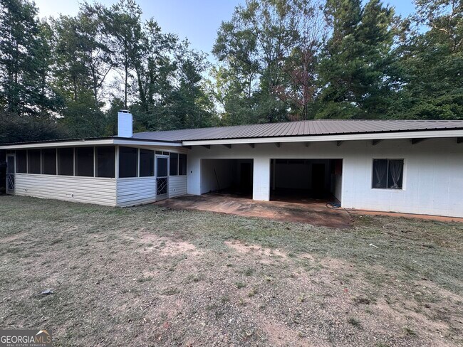 Building Photo - 163 Holly Ridge Rd