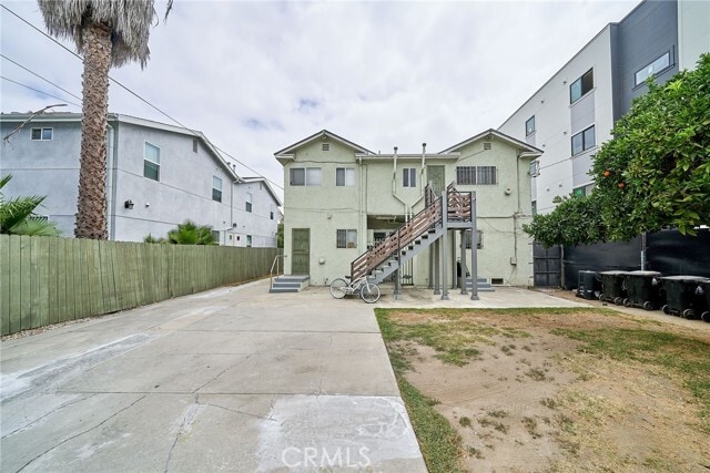 Building Photo - 1329 W 37th Dr