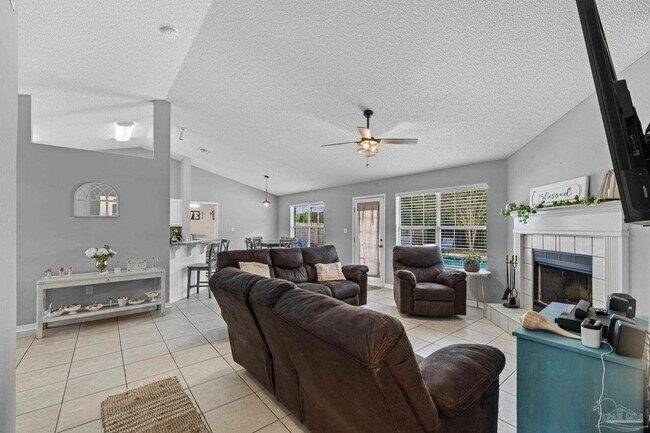 Building Photo - 8092 Hartington Dr