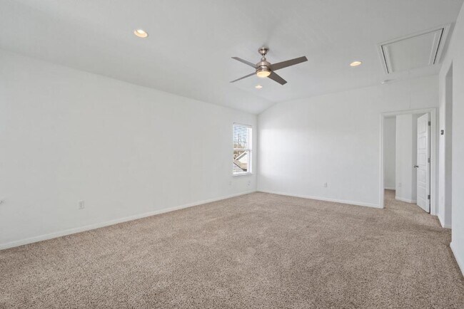 Building Photo - 5804 Loblolly Ln