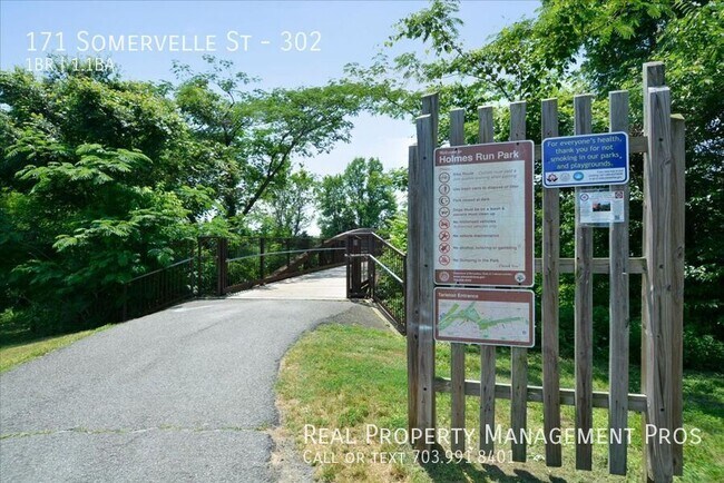 Building Photo - 171 Somervelle St