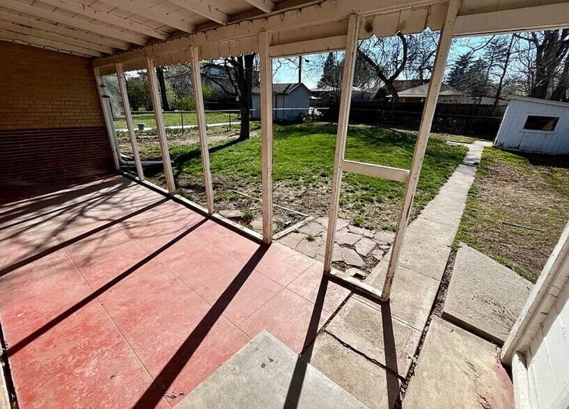 Building Photo - 1385 Otis St