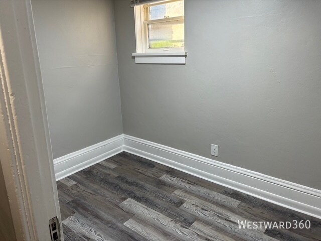 Building Photo - 4011 Elm St