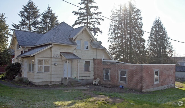 Building Photo - 463 S Market Blvd