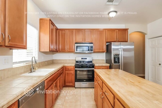 Building Photo - 5548 Seedling Way