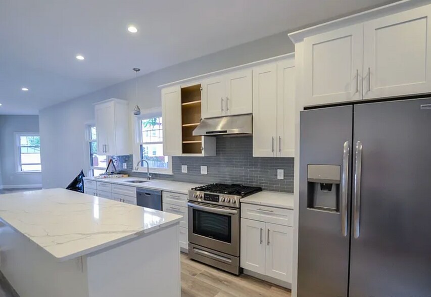 Building Photo - 66 Allston St