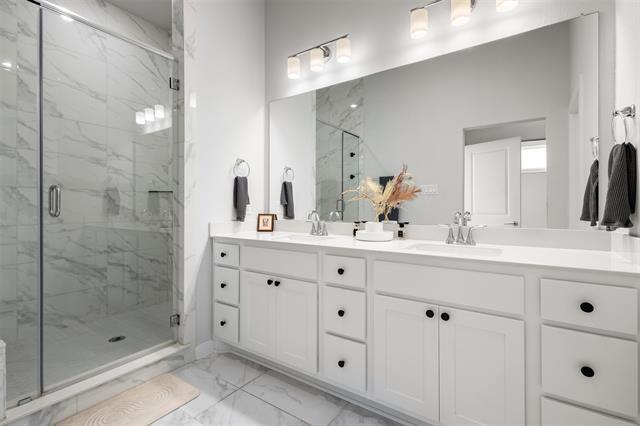 Building Photo - 114 Enclave Wy