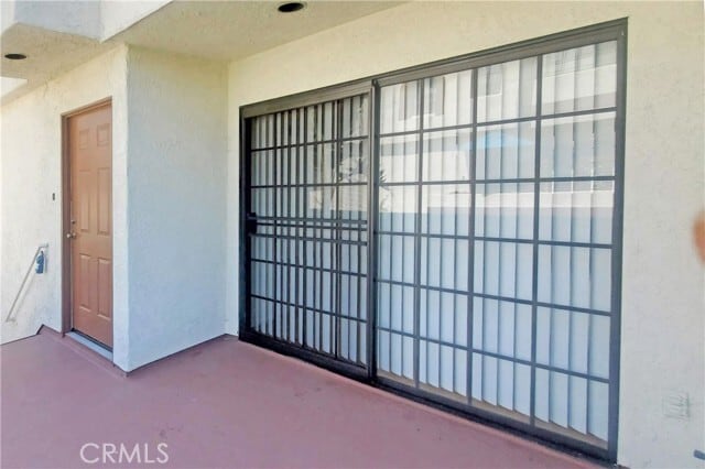 Building Photo - 2931 Plaza del Amo