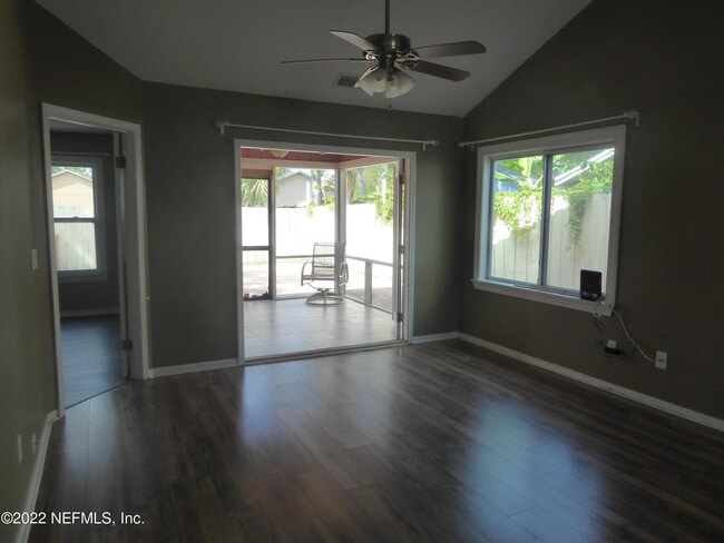 Building Photo - 14317 Coral Reef Dr S