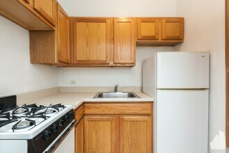 Building Photo - 1164 North Dearborn-405