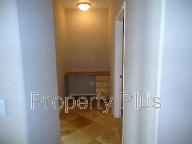 Building Photo - 19777 N 76th St