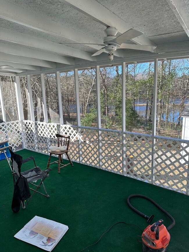 Building Photo - 107 Savanna Woods Cir