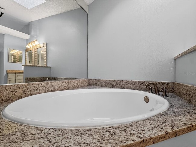 Building Photo - 2905 Colleen Cir