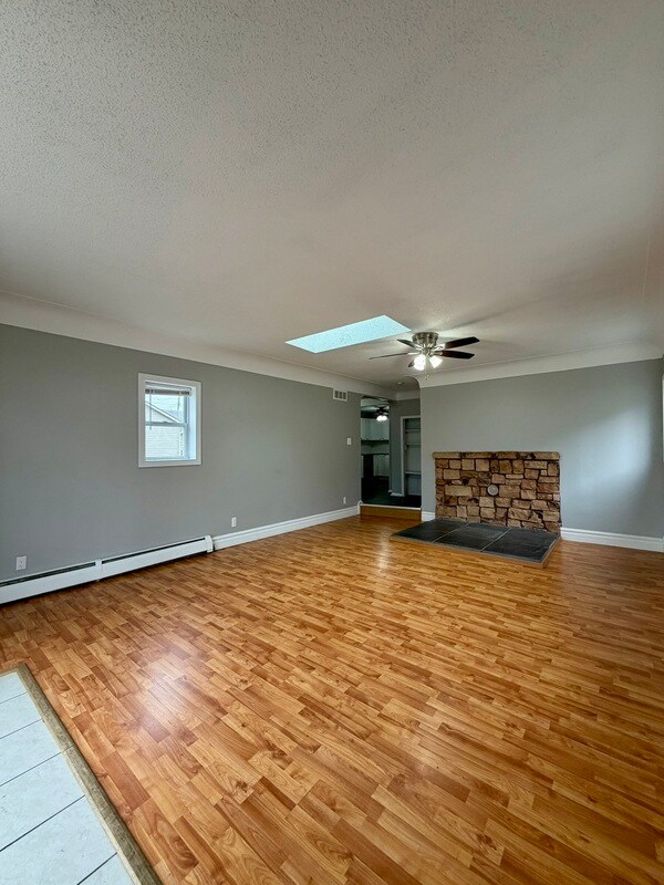 Building Photo - 12939 Devoe St