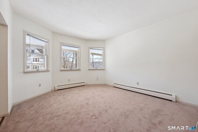 Building Photo - 1-3 Magnolia St